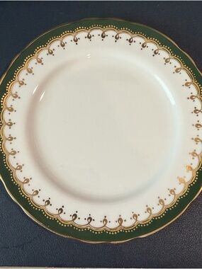 Aynsley of England Bone China Green/ Gold Rim Porcelain Dessert Plate $10 each